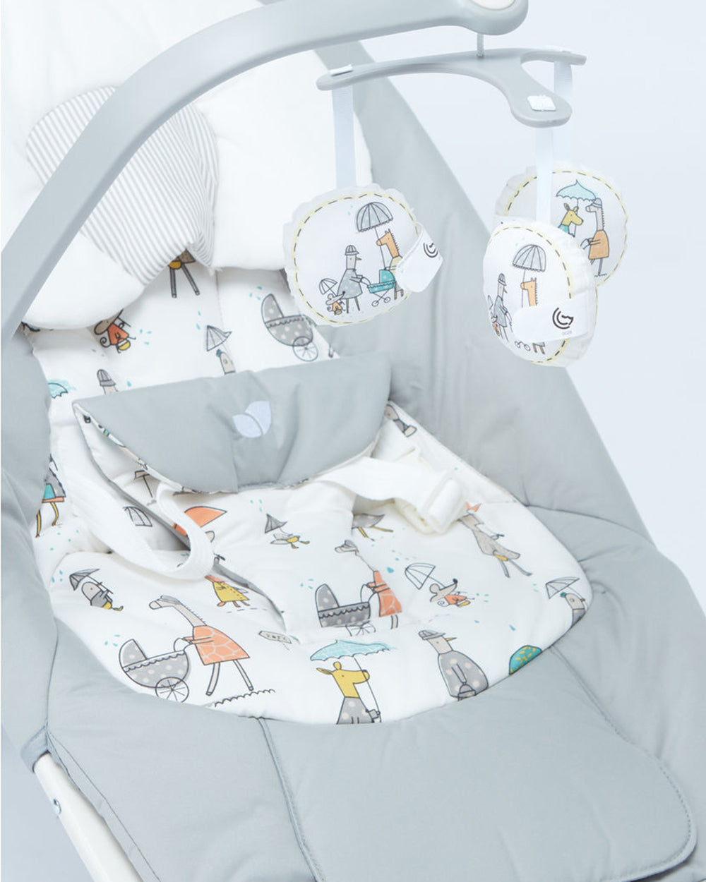 Joie Dreamer Rocker & Bouncer-3 Position Reclining Seat-2 Position Adjustable Leg Rest-With Removable & Rotating Toy Bar-Battery Operated-2 Years Warranty-Upto 9 Kg-In The Rain