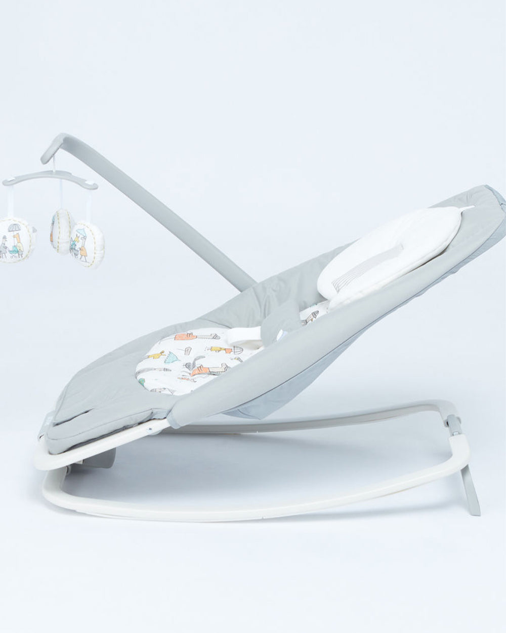 Joie Dreamer Rocker & Bouncer-3 Position Reclining Seat-2 Position Adjustable Leg Rest-With Removable & Rotating Toy Bar-Battery Operated-2 Years Warranty-Upto 9 Kg-In The Rain