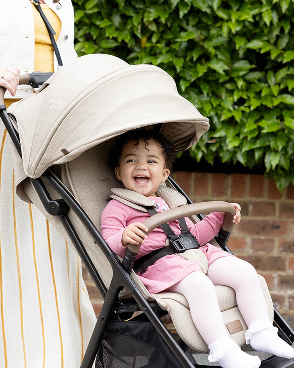 Joie Parcel LX Lightweight Stroller-One Hand Fold-Flat Reclining Seat-Car Seat Compatible-Mesh Window On Canopy-2 Years Warranty-For 0 to 4Y (Upto 22 Kg)-Sandstone