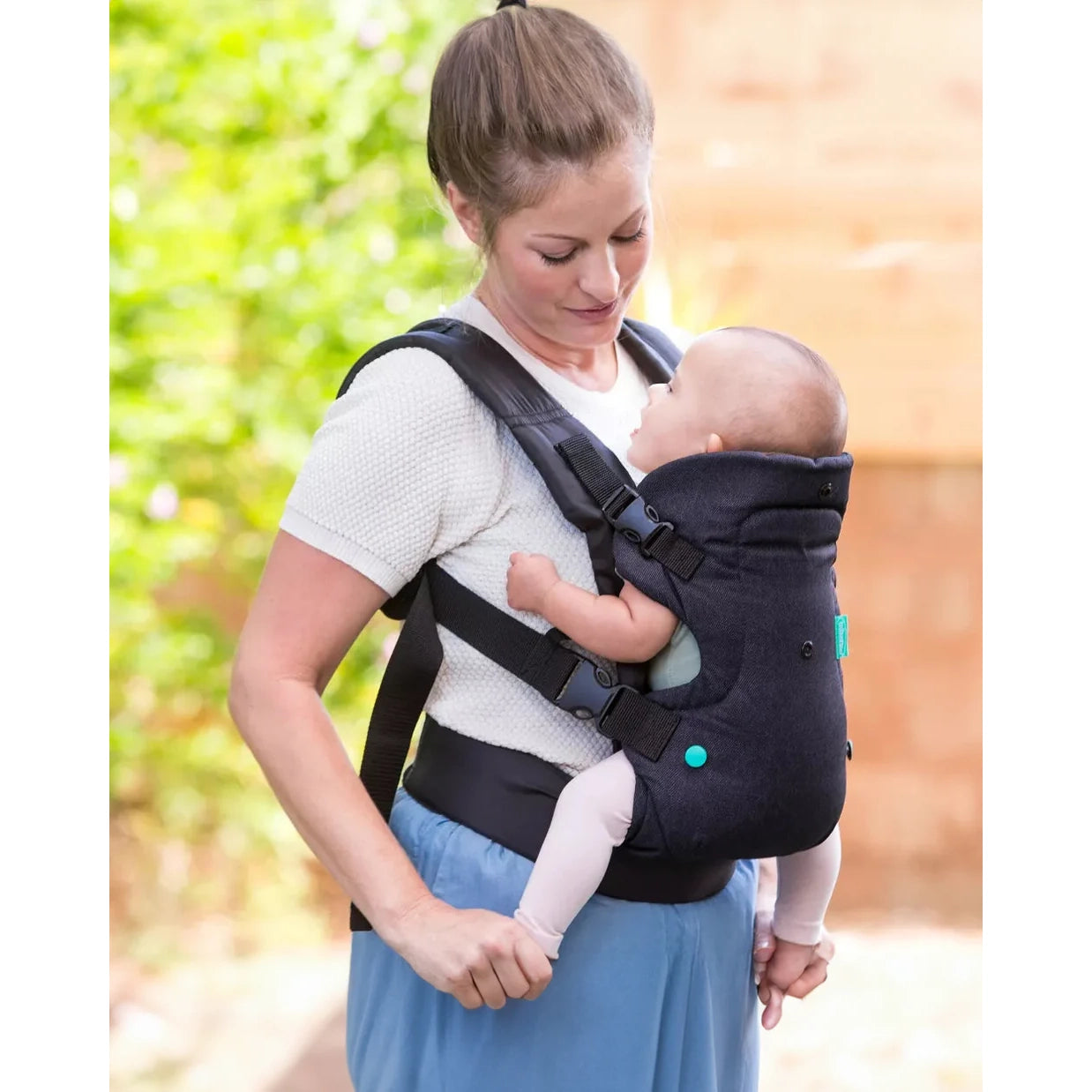 Infantino Flip 4-in-1 Convertible Baby Carrier-With 4 Carrying Positions-Head Support For Extra Comfort-Adjustable Waist Belt-For 0 to 3Y ( 3.5 to 14 Kg)-Grey