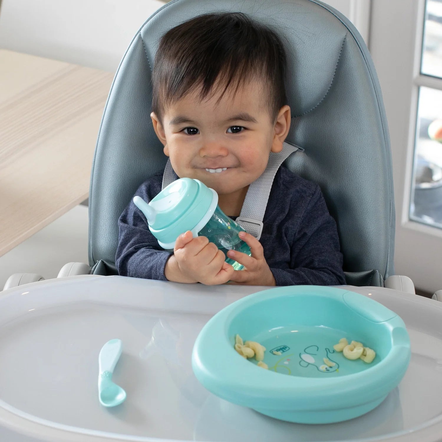 Chicco Training Cup 6M+ Grey